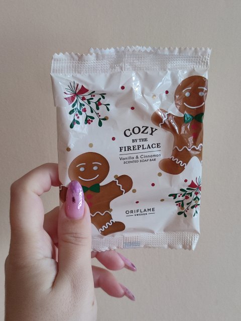 Denkowanie część druga :) Grudzień, kosmetyki w świątecznych opakowaniach lub w świątecznych kolorach: czerwonym, zielonym i złotym 