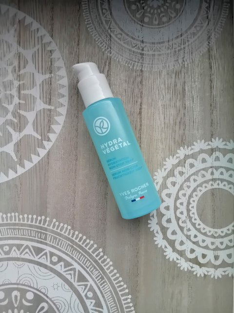 Yves Rocher Hydra Vegetal, Serum do twarzy w płynie, Ultranawilżające