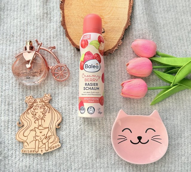 Balea Pianka do golenia, Creamy Berry