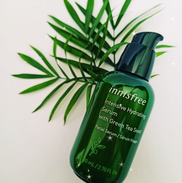 Innisfree Serum do twarzy,  Z zieloną herbatą, The Green Tea Seed Serum