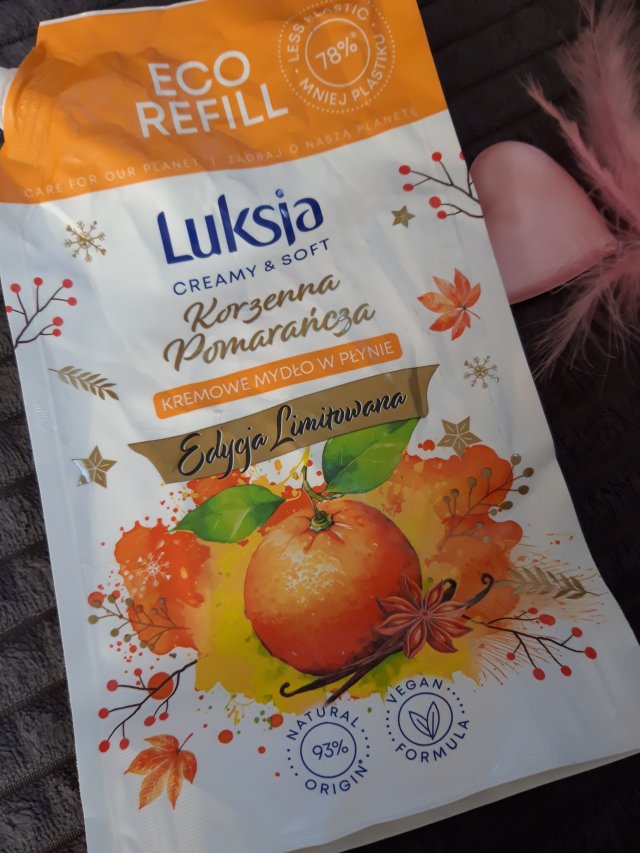 Luksja Creamy & Soft, Mydło w płynie, Kremowe, Korzenna pomarańcza 