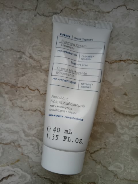 Denkowanie część druga :) Grudzień, kosmetyki w świątecznych opakowaniach lub w świątecznych kolorach: czerwonym, zielonym i złotym 