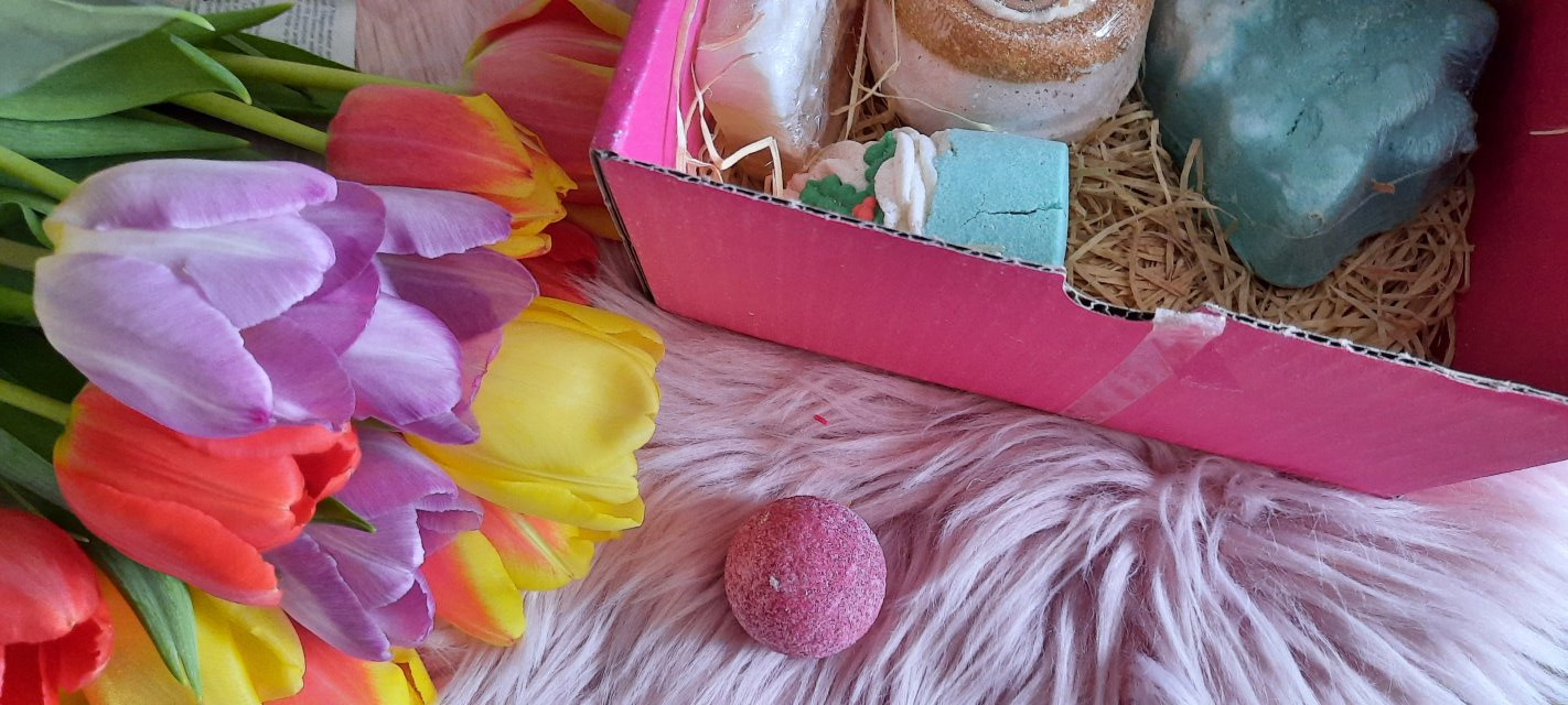 Bomb Cosmetics Kuleczka do kąpieli, Kremowa, The Glitterati Creamer