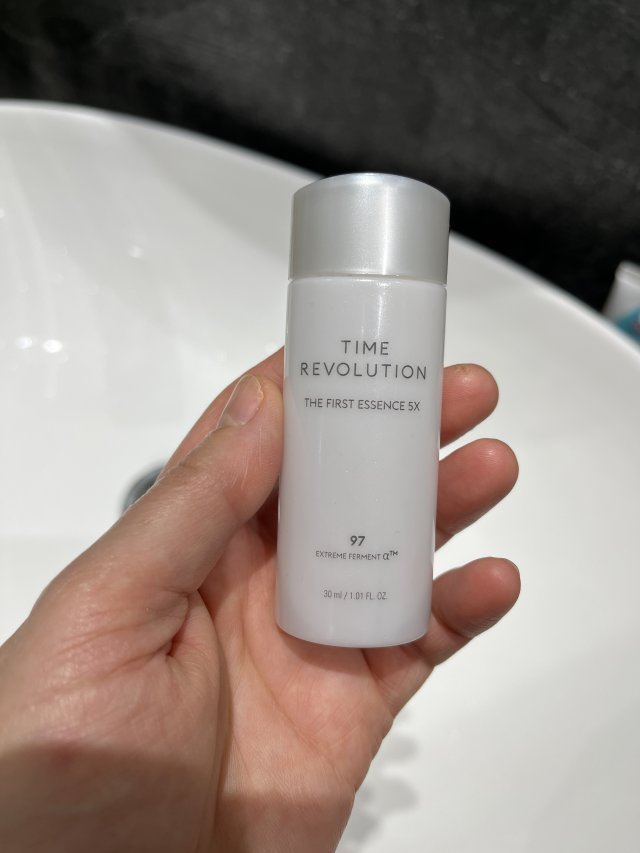 Denkowanie część druga :) Grudzień, kosmetyki w świątecznych opakowaniach lub w świątecznych kolorach: czerwonym, zielonym i złotym 