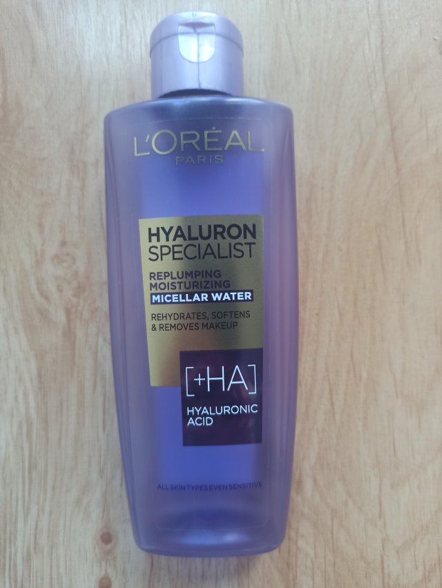 Denkowanie część druga :) Grudzień, kosmetyki w świątecznych opakowaniach lub w świątecznych kolorach: czerwonym, zielonym i złotym 