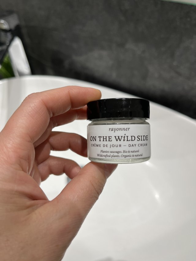 Denkowanie część druga :) Grudzień, kosmetyki w świątecznych opakowaniach lub w świątecznych kolorach: czerwonym, zielonym i złotym 