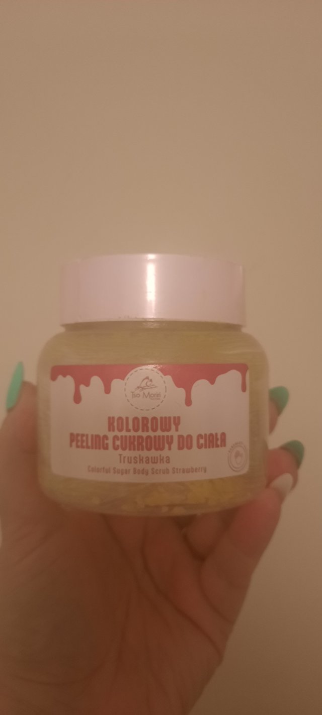 Denkowanie część druga :) Grudzień, kosmetyki w świątecznych opakowaniach lub w świątecznych kolorach: czerwonym, zielonym i złotym 