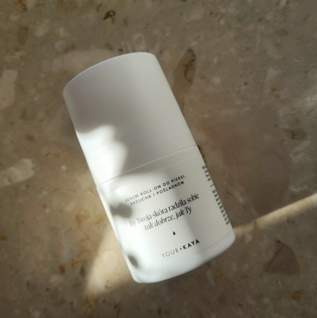Your KAYA Łagodząco-ujędrniające serum roll-on do piersi, brzucha i pośladków