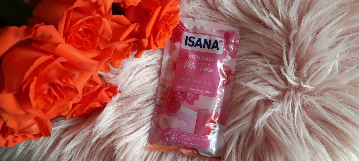 Isana Sól do kąpieli, Me-Time, Zapach malin i olejku macadamia