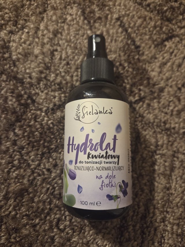 Sielanka Hydrolat, Kwiatowy, Na dole fiołki, Tonizująco-normalizujący