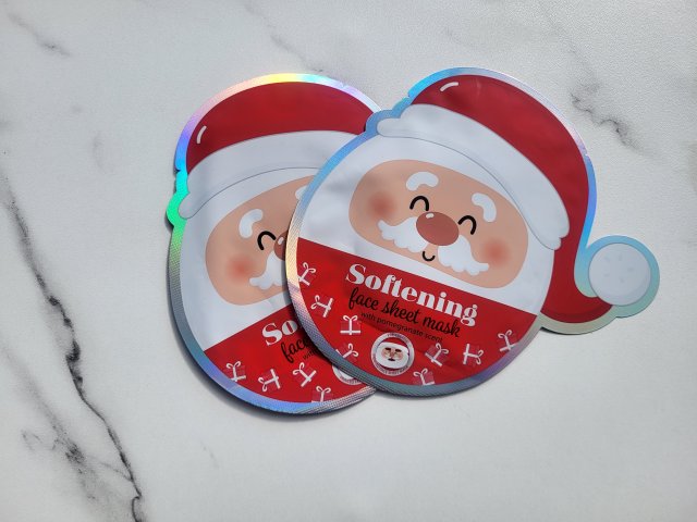 Maxbrands Marketing B.V. Face Sheet Mask, Maseczka do twarzy w płacie, Softening, Święty Mikołaj
