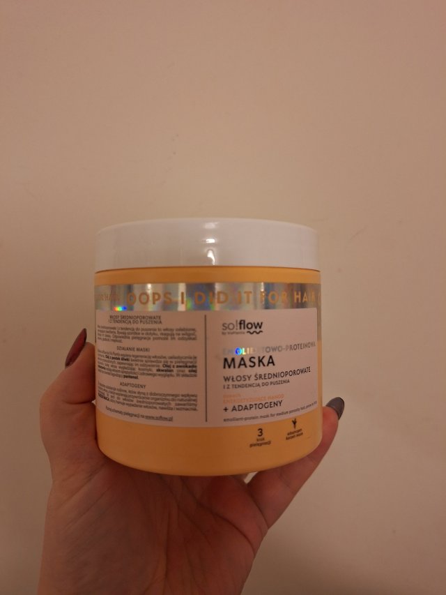 Denkowanie część druga :) Luty: Walentynkowy klimat, wszystkie odcienie czerwieni i różowego, a także z serduszkami, buziakami oraz motyw kwiatowy