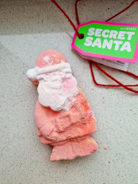 LUSH Bomba do kąpieli, Magical Santa