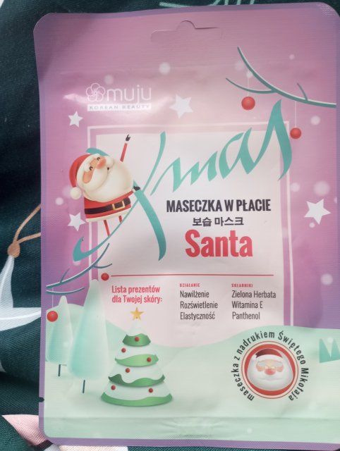 Denkowanie część druga :) Luty: Walentynkowy klimat, wszystkie odcienie czerwieni i różowego, a także z serduszkami, buziakami oraz motyw kwiatowy