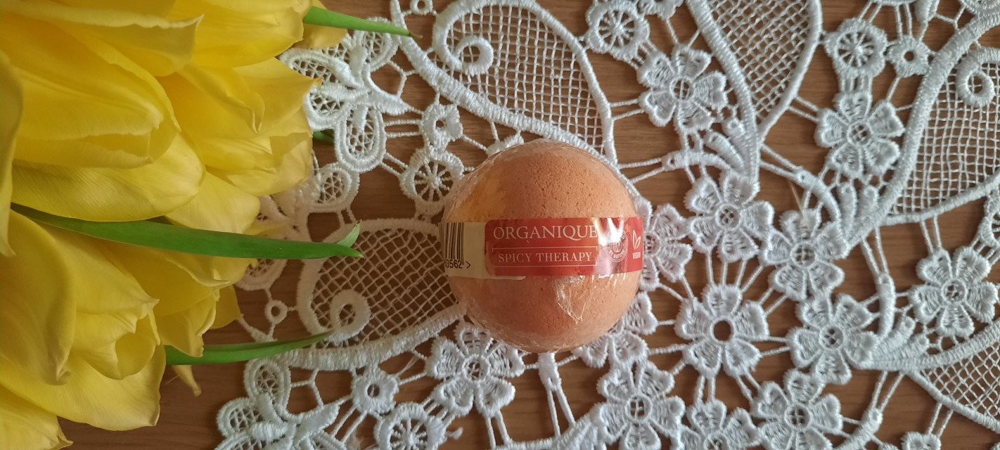Organique Kula do kąpieli, Bath Bomb, Spicy Therapy, Pomarańcza z chili