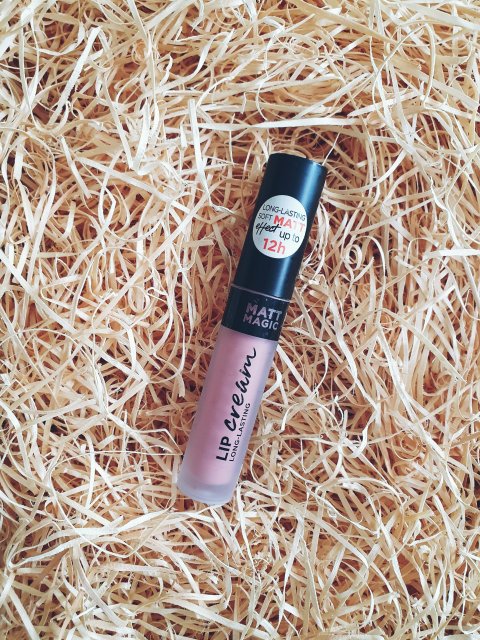 Eveline Matt Magic Lip Cream 03 Cream Nude pomadka do ust w płynie