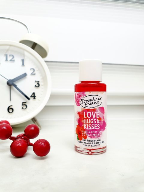 Dresdner Essenz Love Hugs Kisses Aroma-Booster Schaumbad płyn do kąpieli