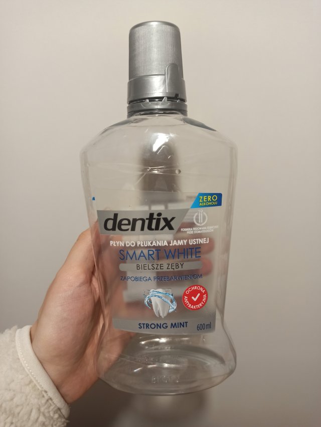 Denkowanie część druga :) Luty: Walentynkowy klimat, wszystkie odcienie czerwieni i różowego, a także z serduszkami, buziakami oraz motyw kwiatowy