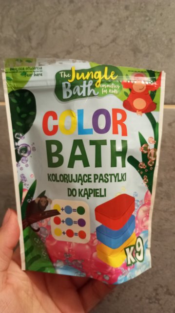 Denkowanie część druga :) Luty: Walentynkowy klimat, wszystkie odcienie czerwieni i różowego, a także z serduszkami, buziakami oraz motyw kwiatowy