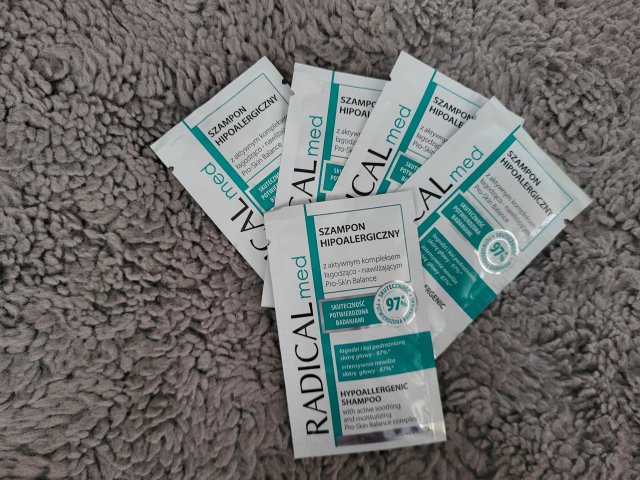 Farmona Radical Med, Szampon hipoalergiczny
