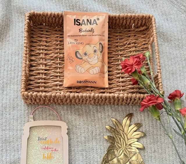 Isana Disney The Lion King, Sól do kąpieli, Róża i bergamotka