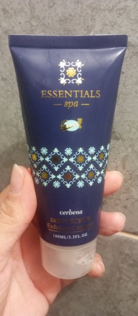 Denkowanie część druga :) Luty: Walentynkowy klimat, wszystkie odcienie czerwieni i różowego, a także z serduszkami, buziakami oraz motyw kwiatowy