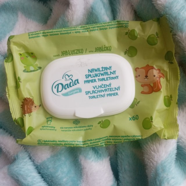 Denkowanie część druga :) Luty: Walentynkowy klimat, wszystkie odcienie czerwieni i różowego, a także z serduszkami, buziakami oraz motyw kwiatowy