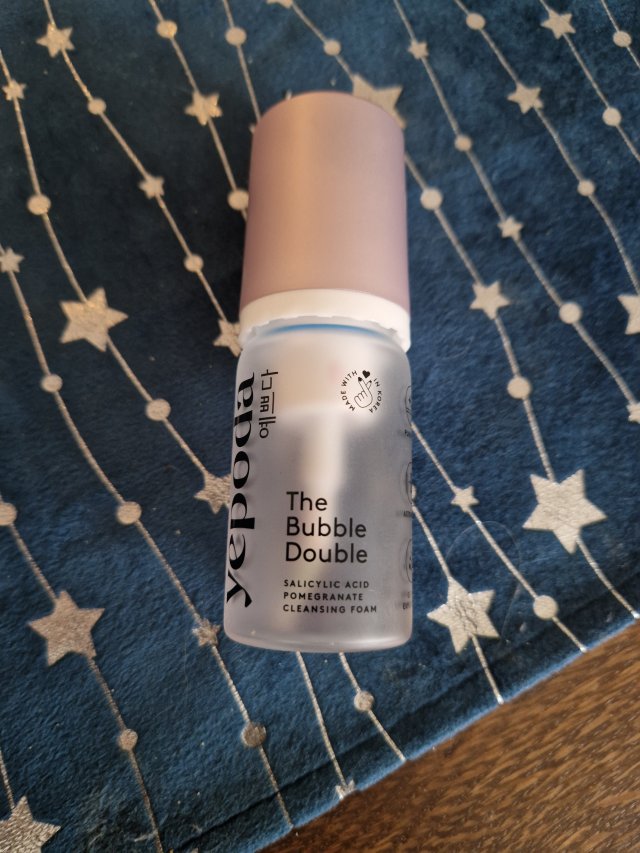 Denkowanie część druga :) Luty: Walentynkowy klimat, wszystkie odcienie czerwieni i różowego, a także z serduszkami, buziakami oraz motyw kwiatowy