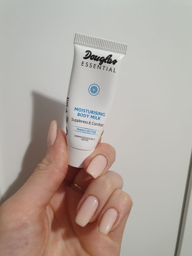 akcja denkowanie! grudzień - kosmetyki w świątecznych opakowaniach i świątecznych kolorach 🎄❄️⛄🎀🎁🎅