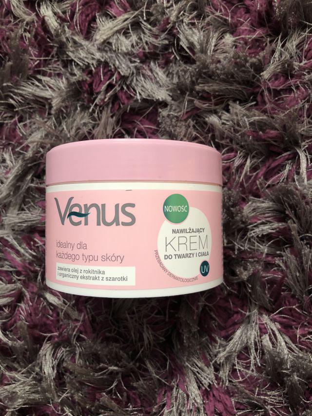 Venus Krem do twarzy i ciała, Nawilżający, O właściwościach kojących