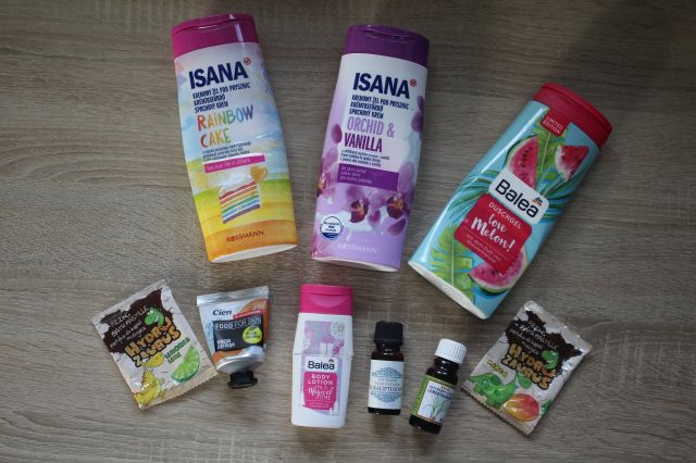 akcja denkowanie! grudzień - kosmetyki w świątecznych opakowaniach i świątecznych kolorach 🎄❄️⛄🎀🎁🎅