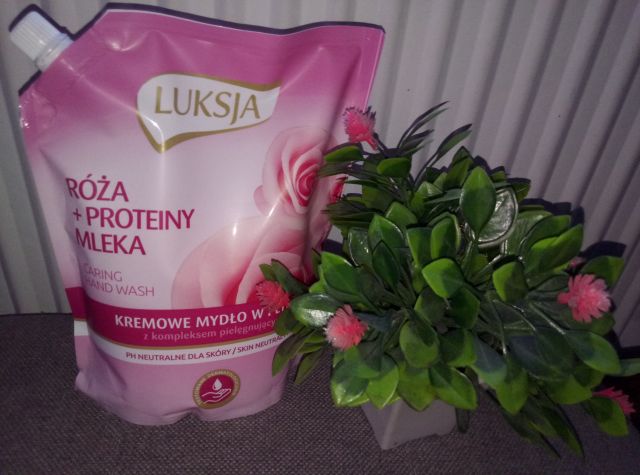 Luksja Mydło w płynie, Róża + Proteiny mleka, opakowanie uzupełniające