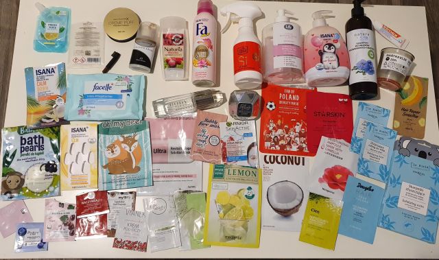 akcja denkowanie! grudzień - kosmetyki w świątecznych opakowaniach i świątecznych kolorach 🎄❄️⛄🎀🎁🎅