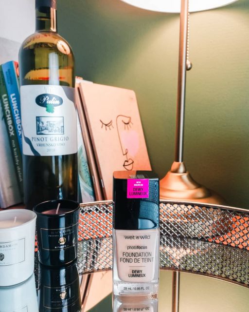 Wet n Wild Photo Focus, Podkład do twarzy