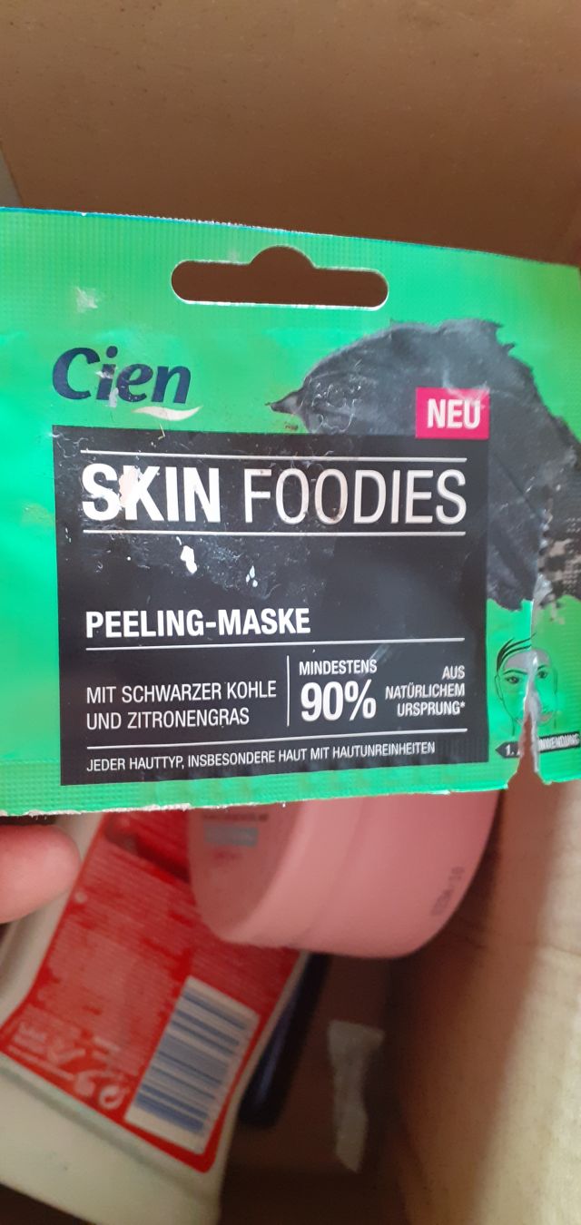 akcja denkowanie! grudzień - kosmetyki w świątecznych opakowaniach i świątecznych kolorach 🎄❄️⛄🎀🎁🎅