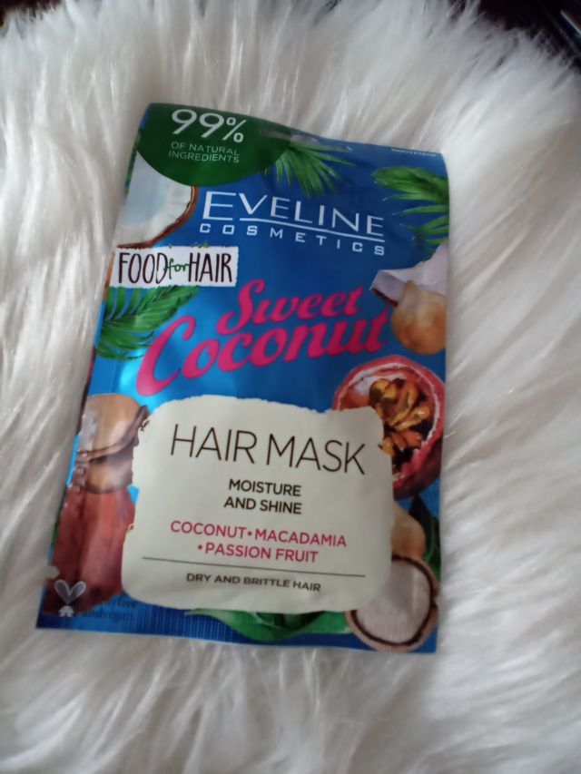 Eveline Food For Hair, Sweet Coconut, Maska do włosów, Z kokosem, olejkiem makadamia i marakują data-recommend=