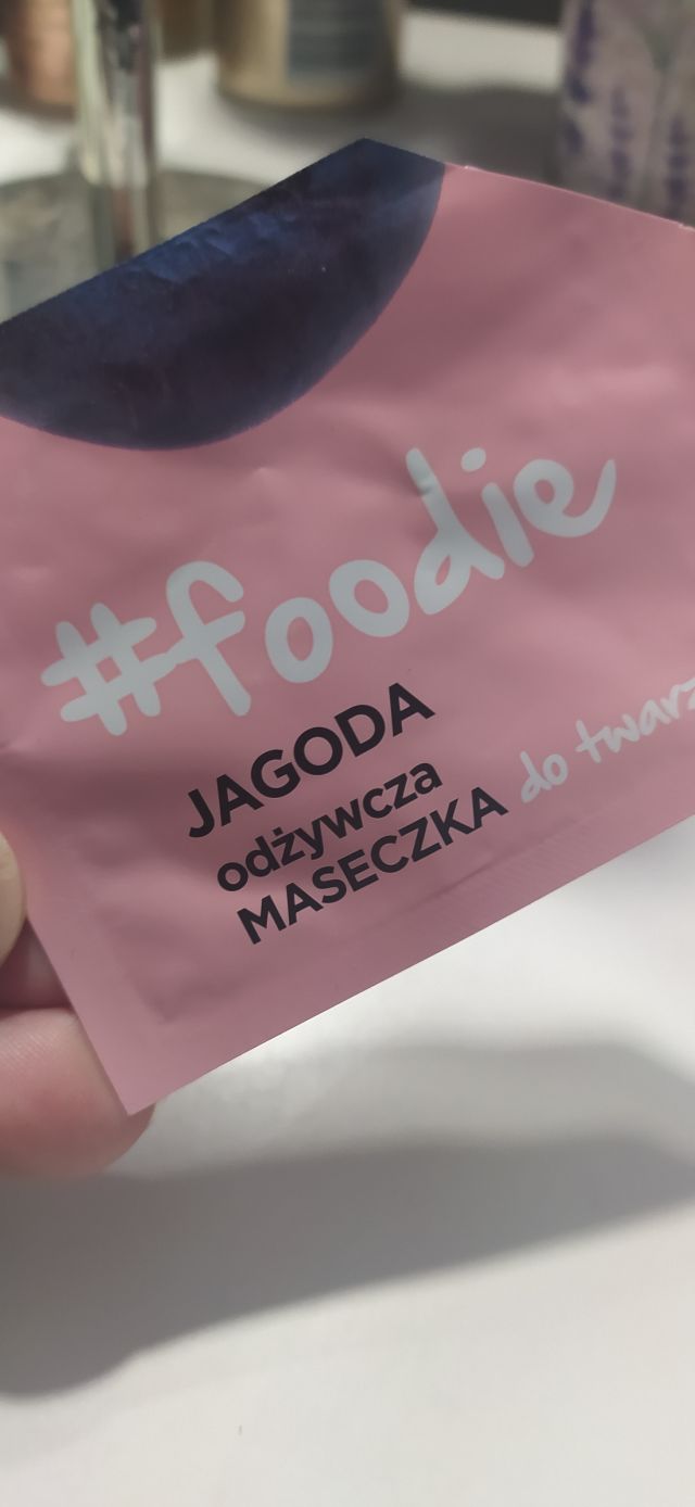 akcja denkowanie! grudzień - kosmetyki w świątecznych opakowaniach i świątecznych kolorach 🎄❄️⛄🎀🎁🎅