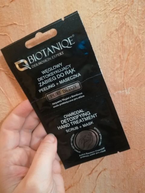 akcja denkowanie! grudzień - kosmetyki w świątecznych opakowaniach i świątecznych kolorach 🎄❄️⛄🎀🎁🎅