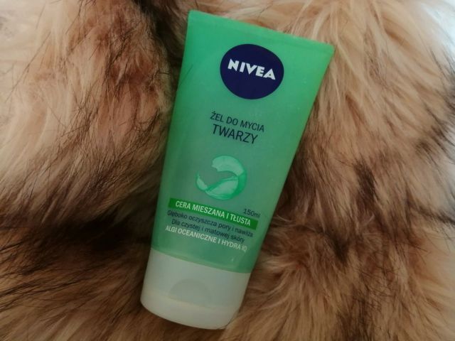 Nivea Aqua Effect, Żel do mycia twarzy, Cera mieszana i tłusta, Algi oceaniczne i hydra IQ data-recommend=