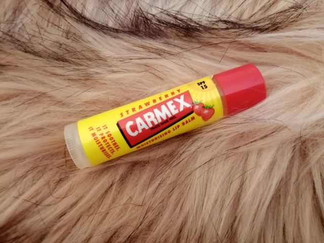 Carmex Balsam do ust w sztyfcie, Strawberry data-recommend=