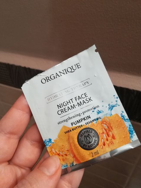 akcja denkowanie! grudzień - kosmetyki w świątecznych opakowaniach i świątecznych kolorach 🎄❄️⛄🎀🎁🎅