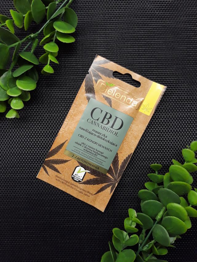 Bielenda CBD, Cannabidiol, Maseczka do twarzy, Nawilżająco-detoksykująca data-recommend=