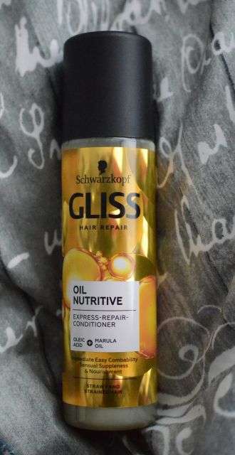Schwarzkopf Gliss Kur, Oil Nutritive, Odżywka do włosów w sprayu, Regeneracyjna data-recommend=