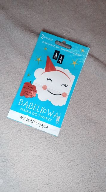 AA, bąbelkowo chmurkowa maska  