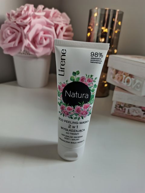 Lirene Natura, Eco, Peeling-maska do twarzy, Naturalne drobinki róży i malin, Organiczna biała herbata