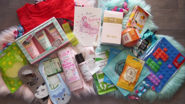 ✩ Kalendarz urodzinowy Clouders ✩