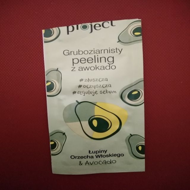 Selfie Project Peeling do twarzy, Gruboziarnisty, Łupiny orzecha włoskiego, Awokado