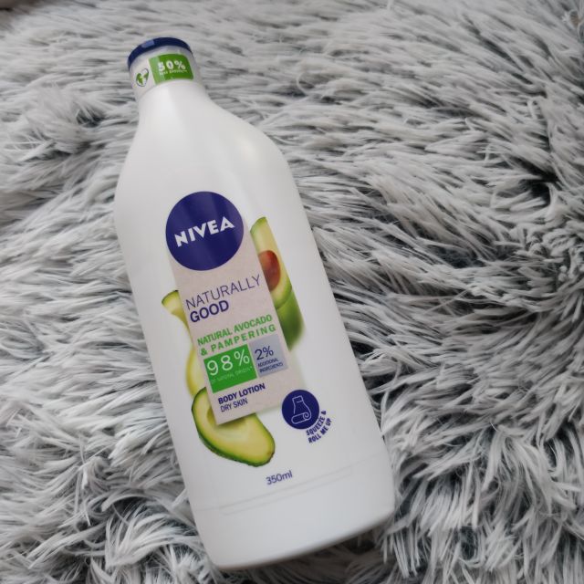 Nivea Naturally Good, Balsam do ciała, Rozpieszczający, Skóra sucha, Natural Avocado 