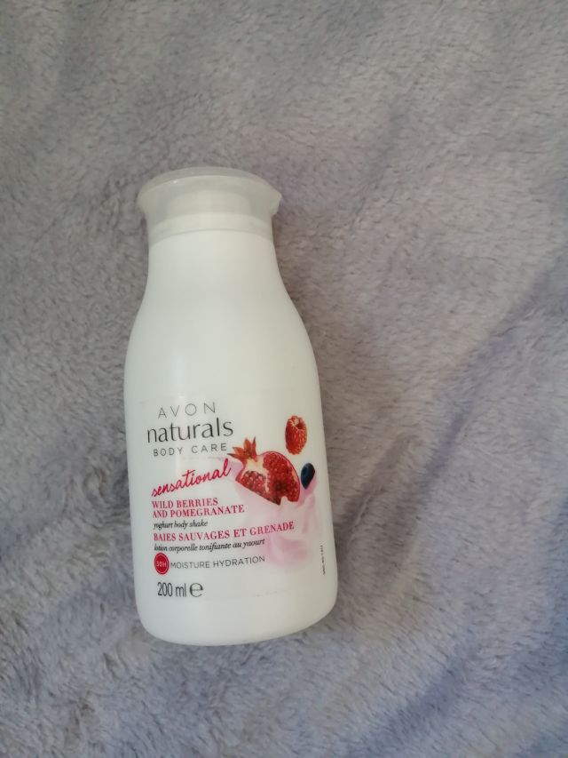 Avon Naturals, Body Care, Balsam do ciała, Jogurtowy, Sensational, Jagody i granat