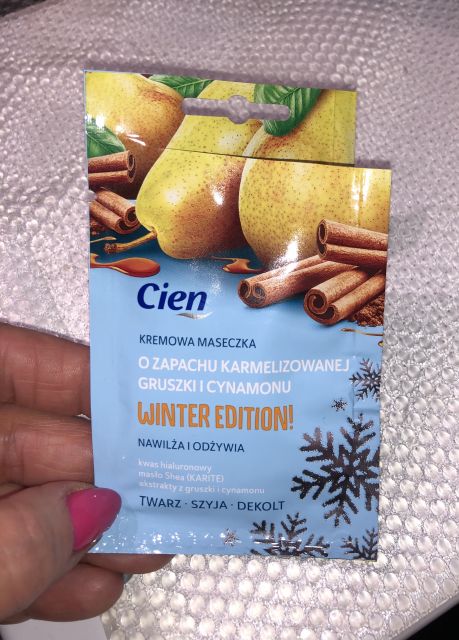 akcja denkowanie! grudzień - kosmetyki w świątecznych opakowaniach i świątecznych kolorach 🎄❄️⛄🎀🎁🎅